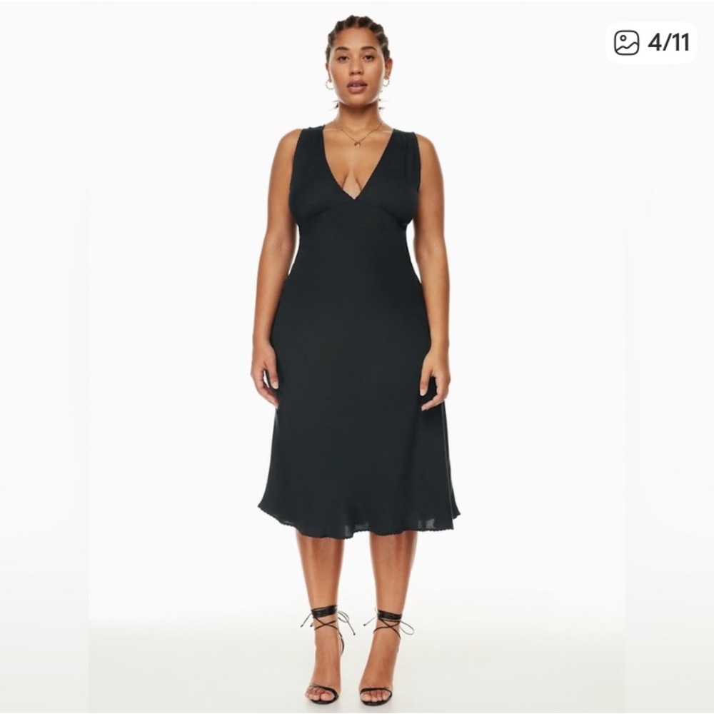 Aritzia Wilfred Orchestra V Neck Drapey Dress